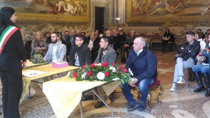 Ceccardi nega l’unione civile il Pd attacca: «È imbarazzante»