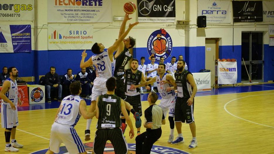 Su Stentu cede in casa al Faenza
