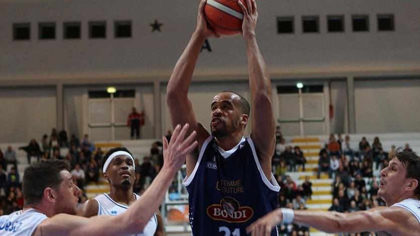 La Bondi affonda a Roseto e ora coach Trullo rischia