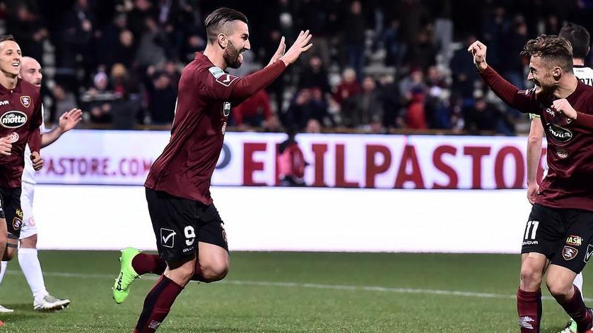 Spezia ko a Salerno. Stasera Perugia-Cesena