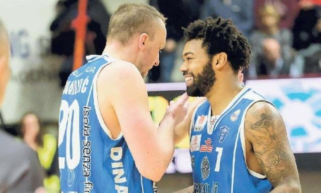Champions League, la sfida Dinamo-Partizan vale un posto nei playoff 