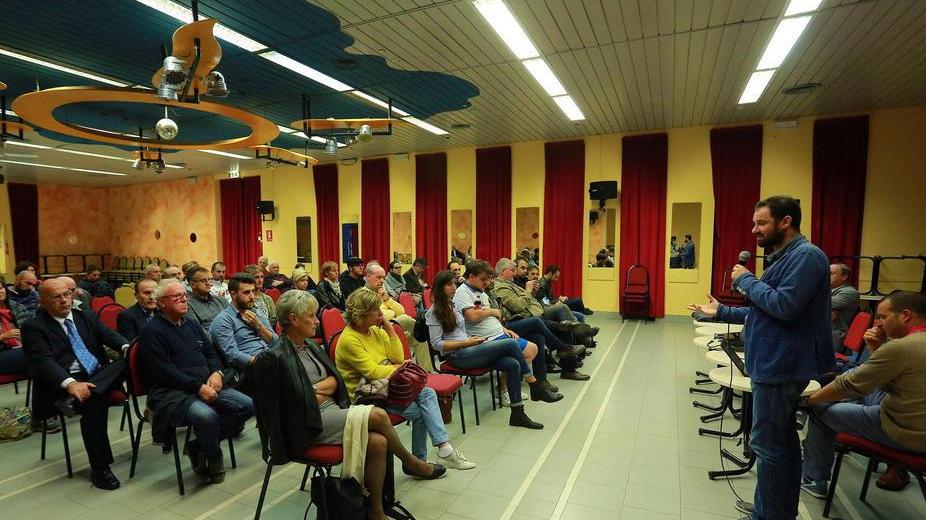 Acqua calda, al via le ricerche