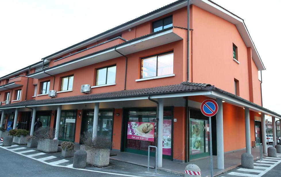Scoperto un centro massaggi a luci rosse 