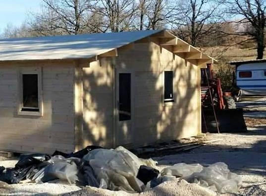 Gli ultras del Modena comprano un container 