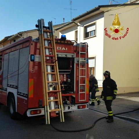 L'autobotte dei vigili del fuoco