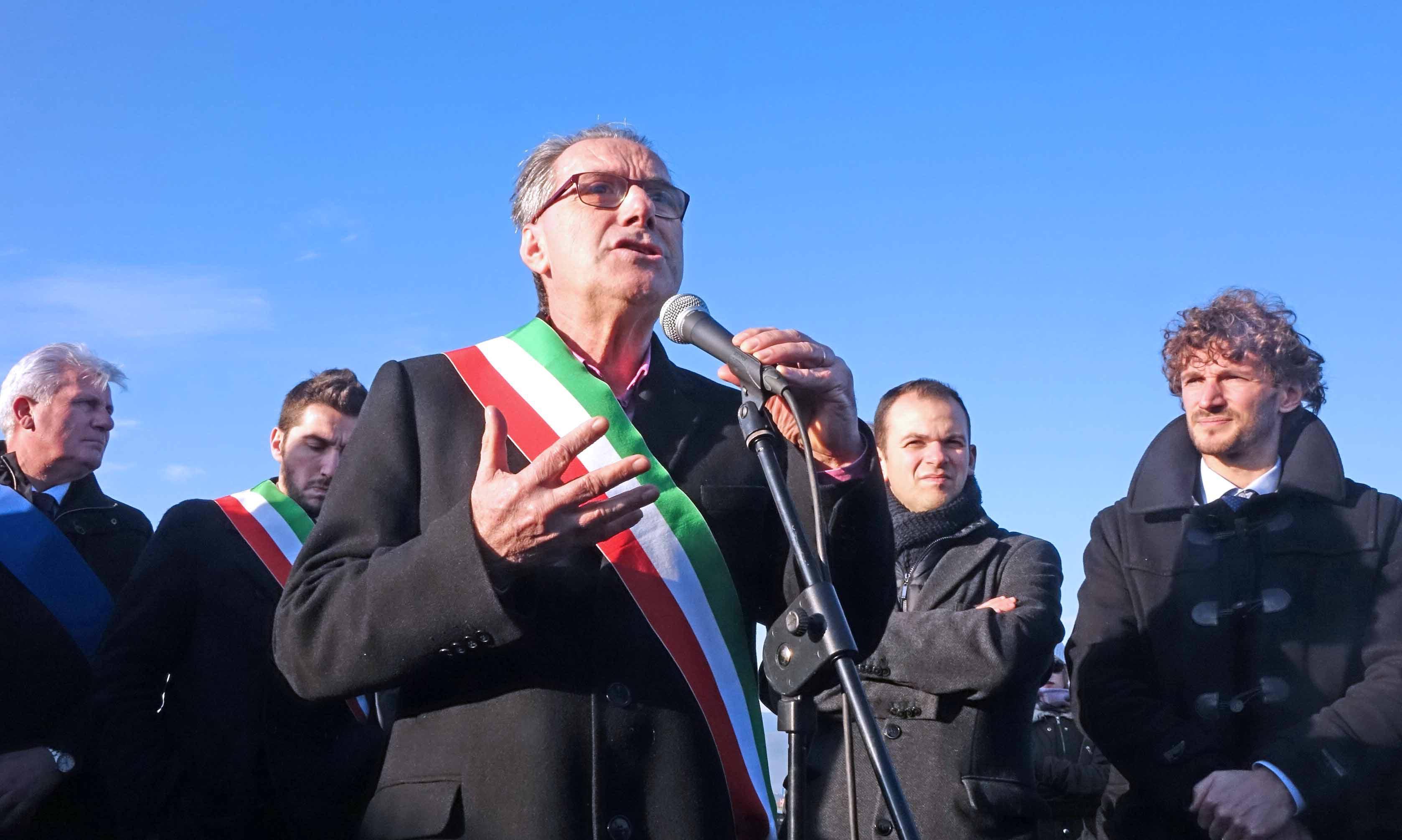 Marco Mazzanti durante l'inaugurazione dell'ultimo tratto di tangenziale (foto Gori)