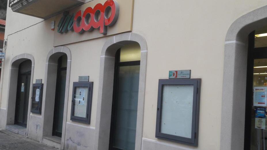 Consiglio aperto sull’addio di Coop e Mps