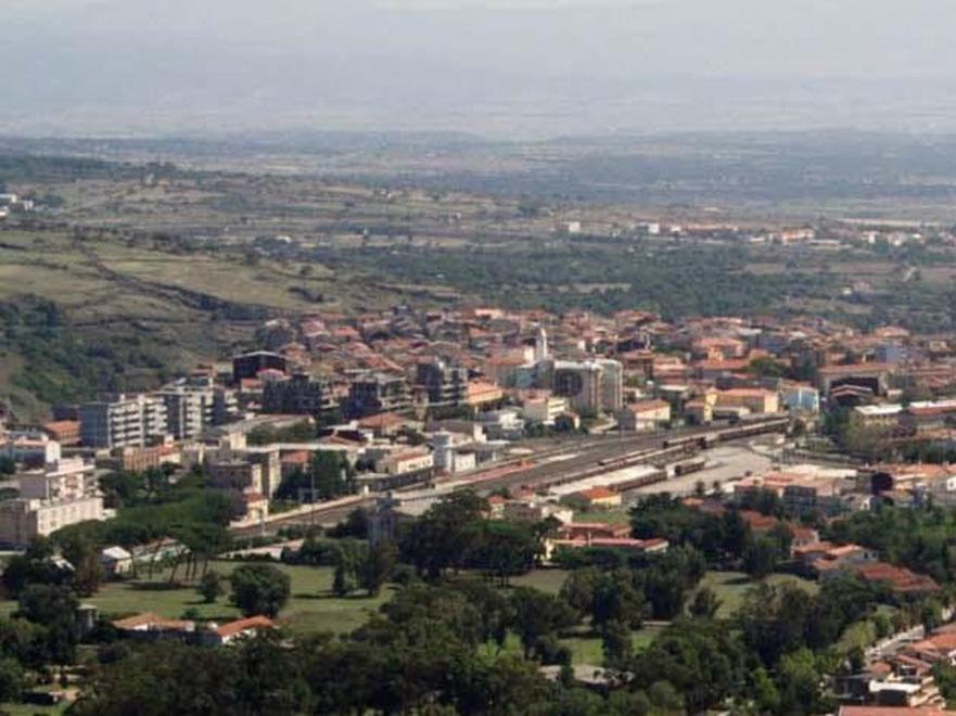 Calano gli abitanti locali ma crescono gli stranieri 
