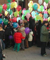 “Circondati di gioia” centinaia di bambini alla Festa della pace 