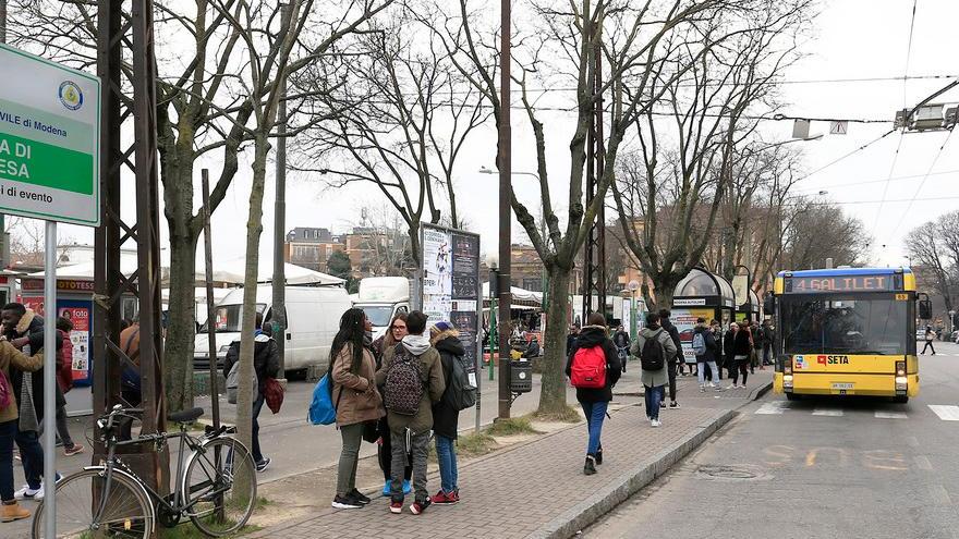 Neonato morto sul bus: disposte 2 perizie