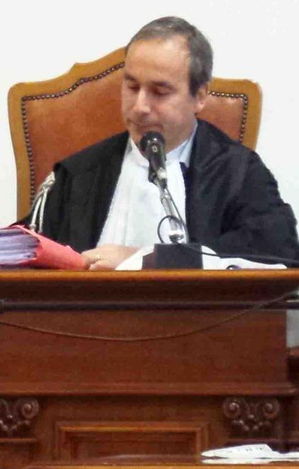 Baciò e toccò ragazzina. Anziano condannato 