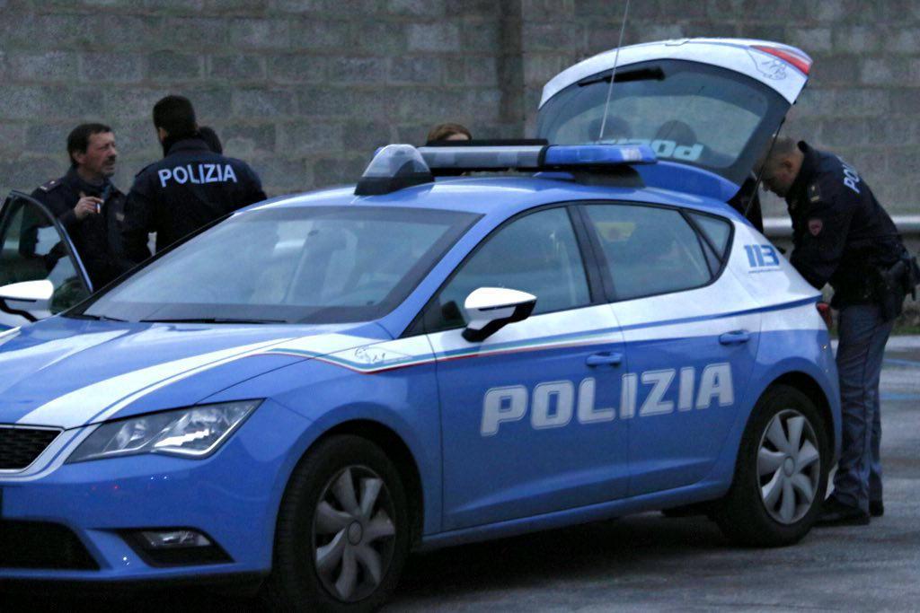 Polizia al lavoro (foto di archivio)
