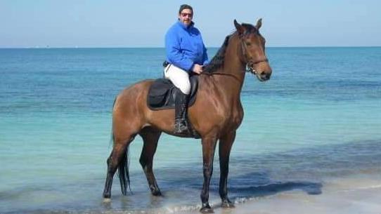 Franco Morello a cavallo sul mare