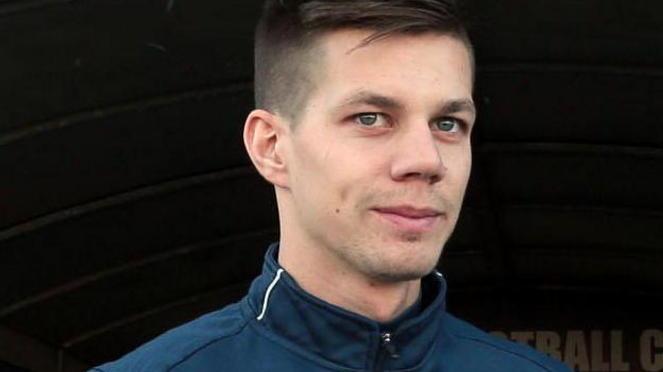 È uno specialista dei calci di punizione Provato da interno nel primo allenamento