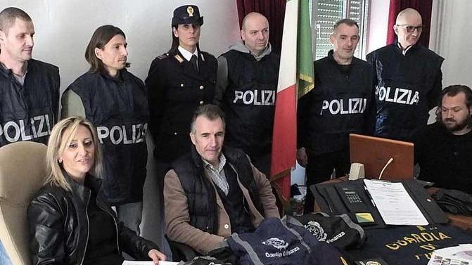 Banda dei furti le indagini puntano sui contatti in zona