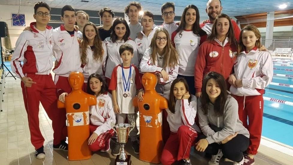Nuoto salvamento terzo posto per i Vf