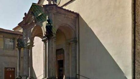 Longinotti parla per sè, Vescovile da aiutare
