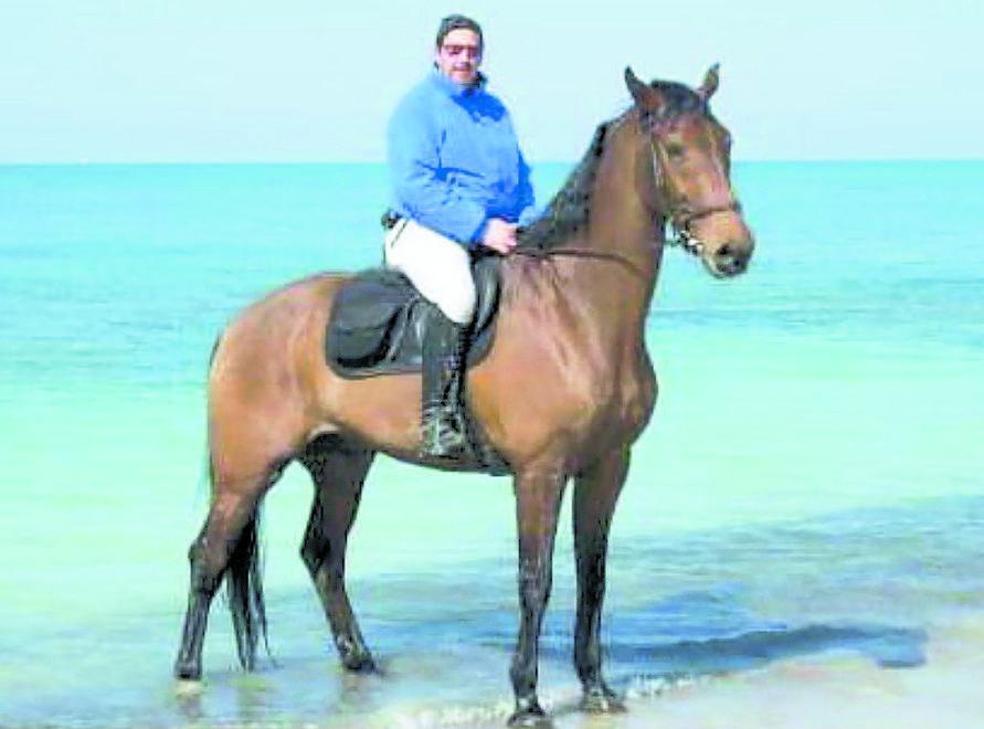 Medico muore tre giorni dopo la caduta da cavallo
