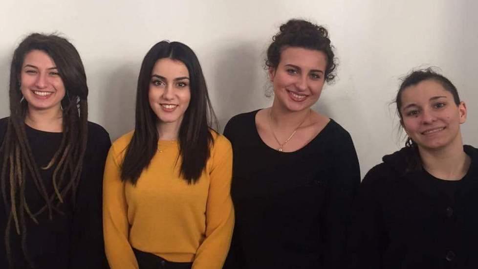 Quattro ragazze del “Dosso Dossi” disegneranno i palii