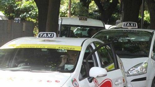 Un incontro per i nuovi taxisti