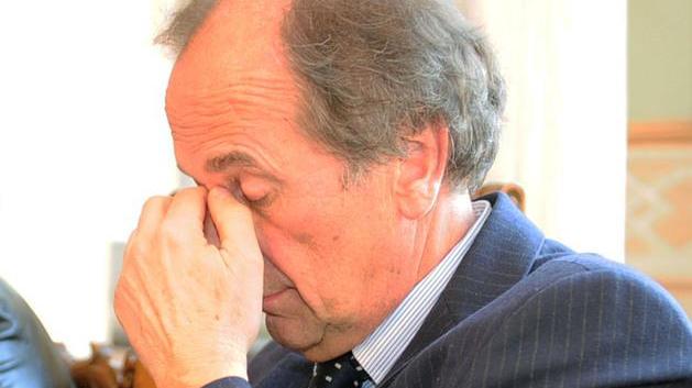 Vignola, Smeraldi saluta i dipendenti e se ne va