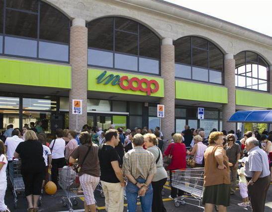 Coop Tirreno, futuro incerto I lavoratori fanno sciopero 
