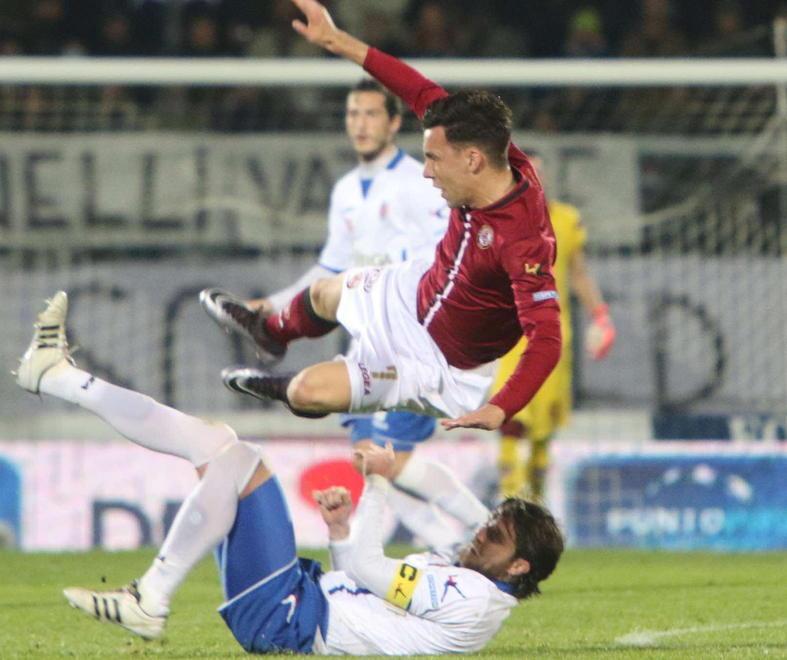 Foscarini contro il Como lancia Valiani dall’inizio 