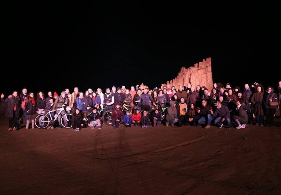 Arbatax, in cento al Flash mob alle Rocce Rosse 