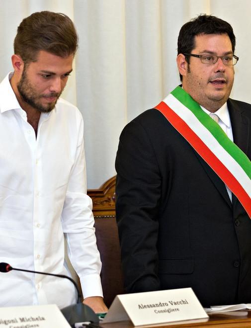 Il Comune dà un lavoro alle persone in difficoltà 
