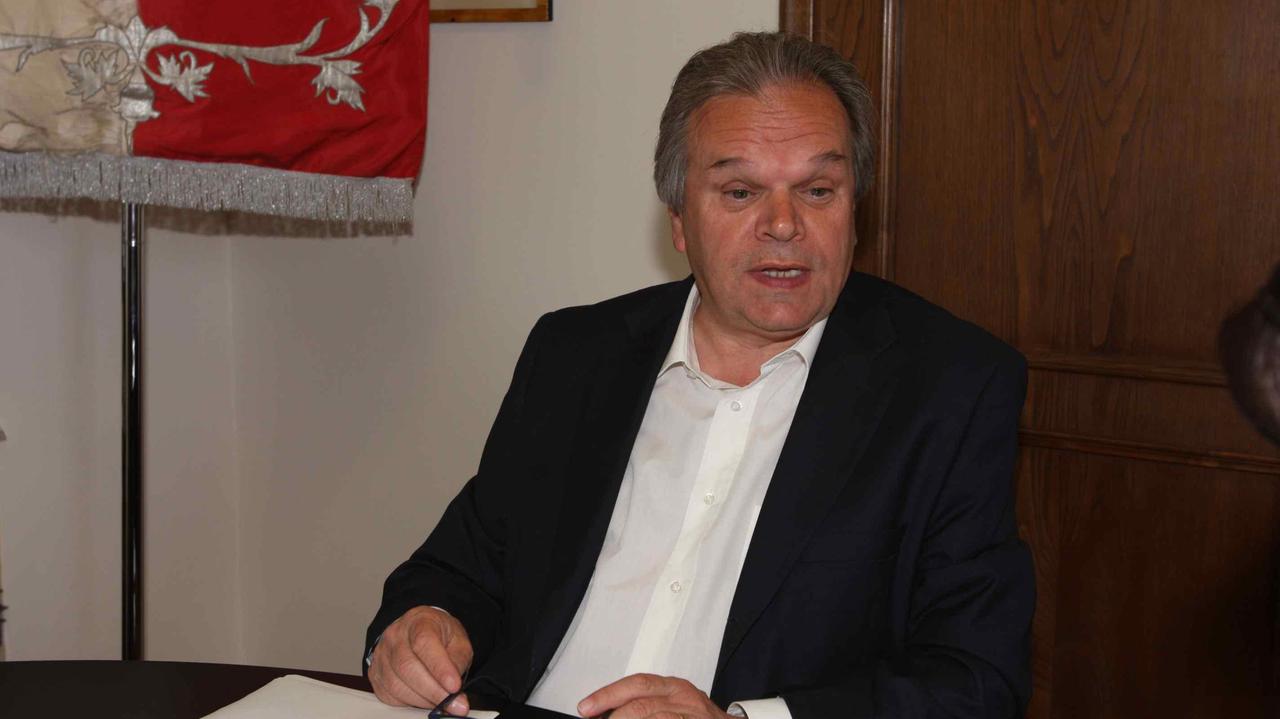 Il sindaco Mauro Lorenzini