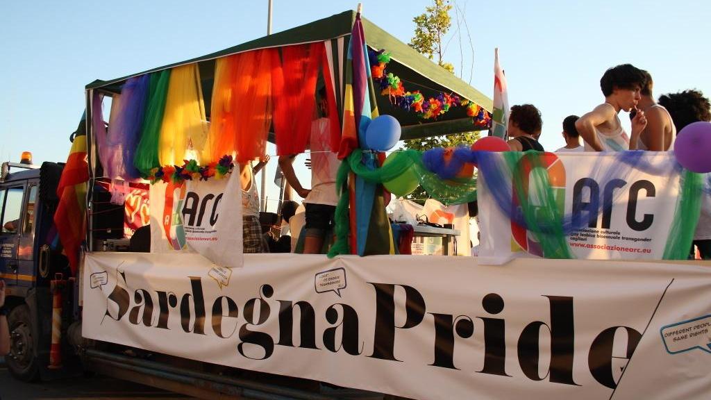 Il Sardegna Pride ad Alghero (foto di Roberto Gabrielli)