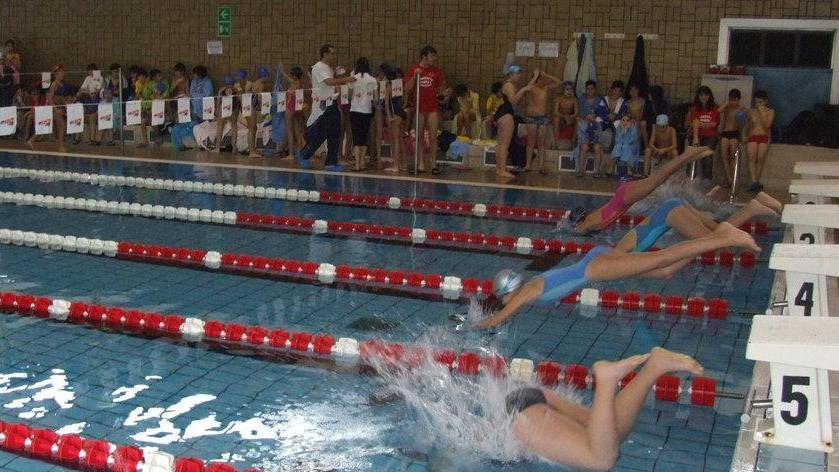 Piscine comunali a Sassari, la nuova tendenza è il fitness in acqua