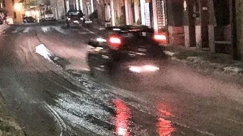 Tubo rotto sotto la Giardini: ghiaccio e disagi al traffico