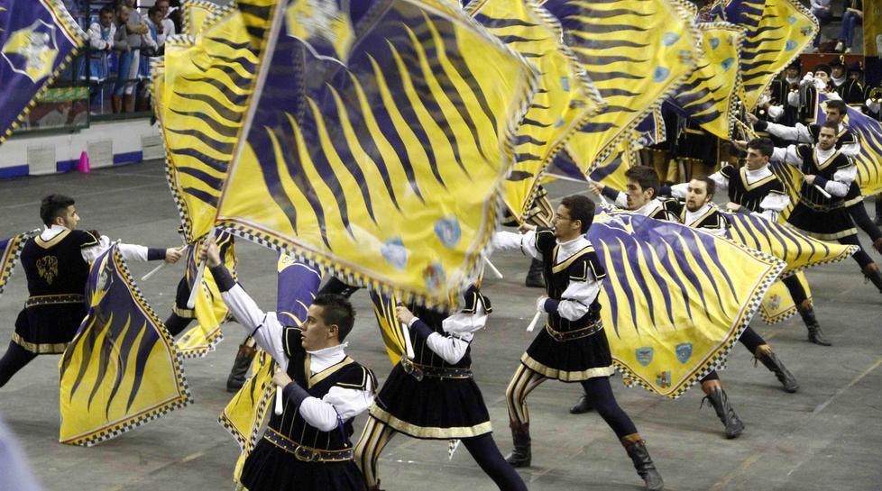 Ferrara, San Giacomo cerca donne per salvare musici e bandiere 