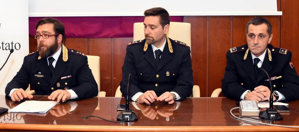 Furti di camion: arrestati tre uomini 