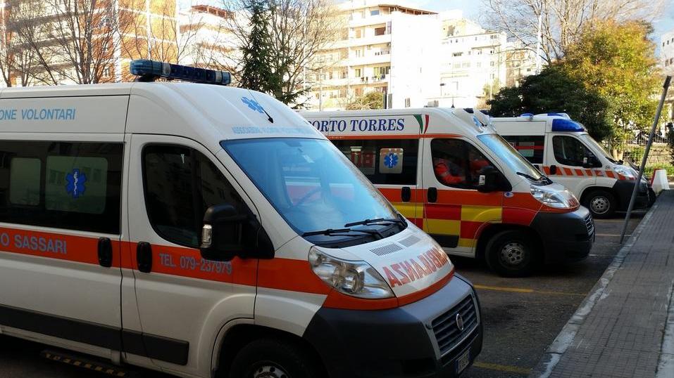 Sassari, dopo i laboratori a rischio le ambulanze