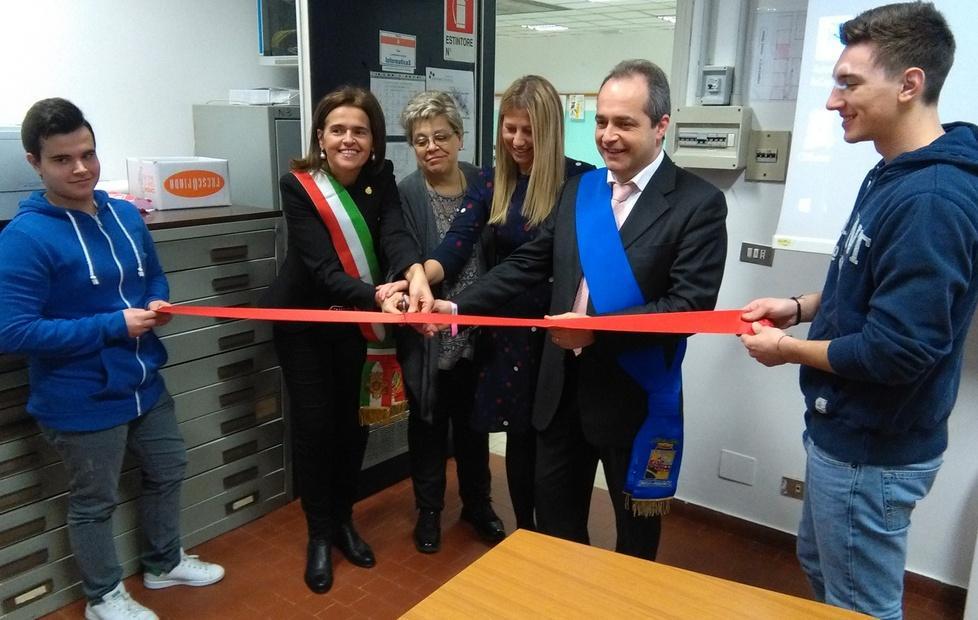 Inaugurato il laboratorio informatico dell’istituto Russell 