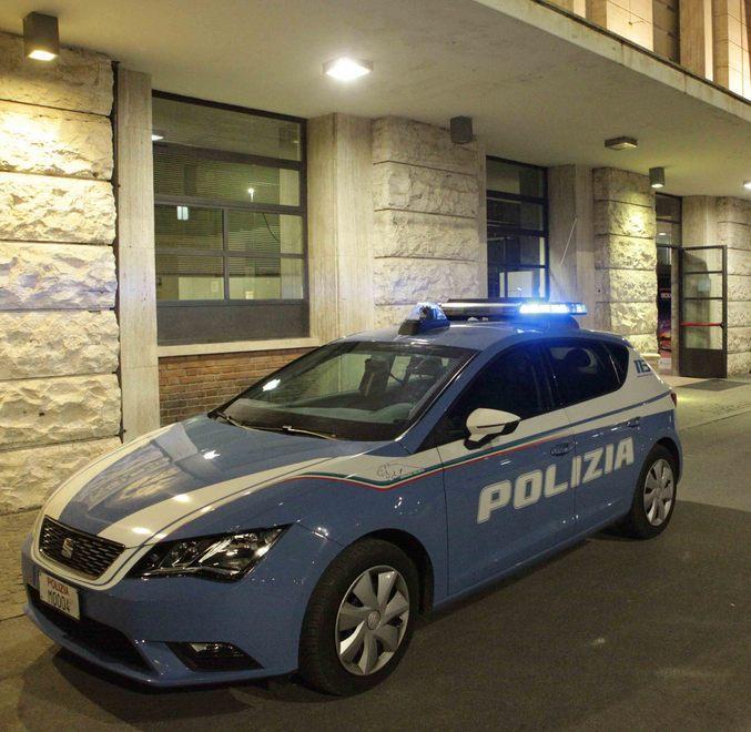 In manette il picchiatore della stazione 