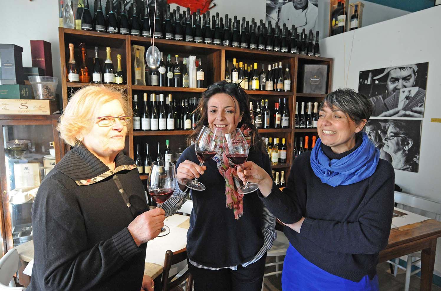 Francesca Baldini con la sorella Cristina e mamma Licia (foto Paolo Barlettani)