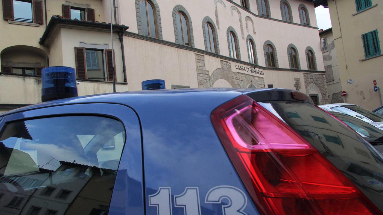 Una volante della polizia