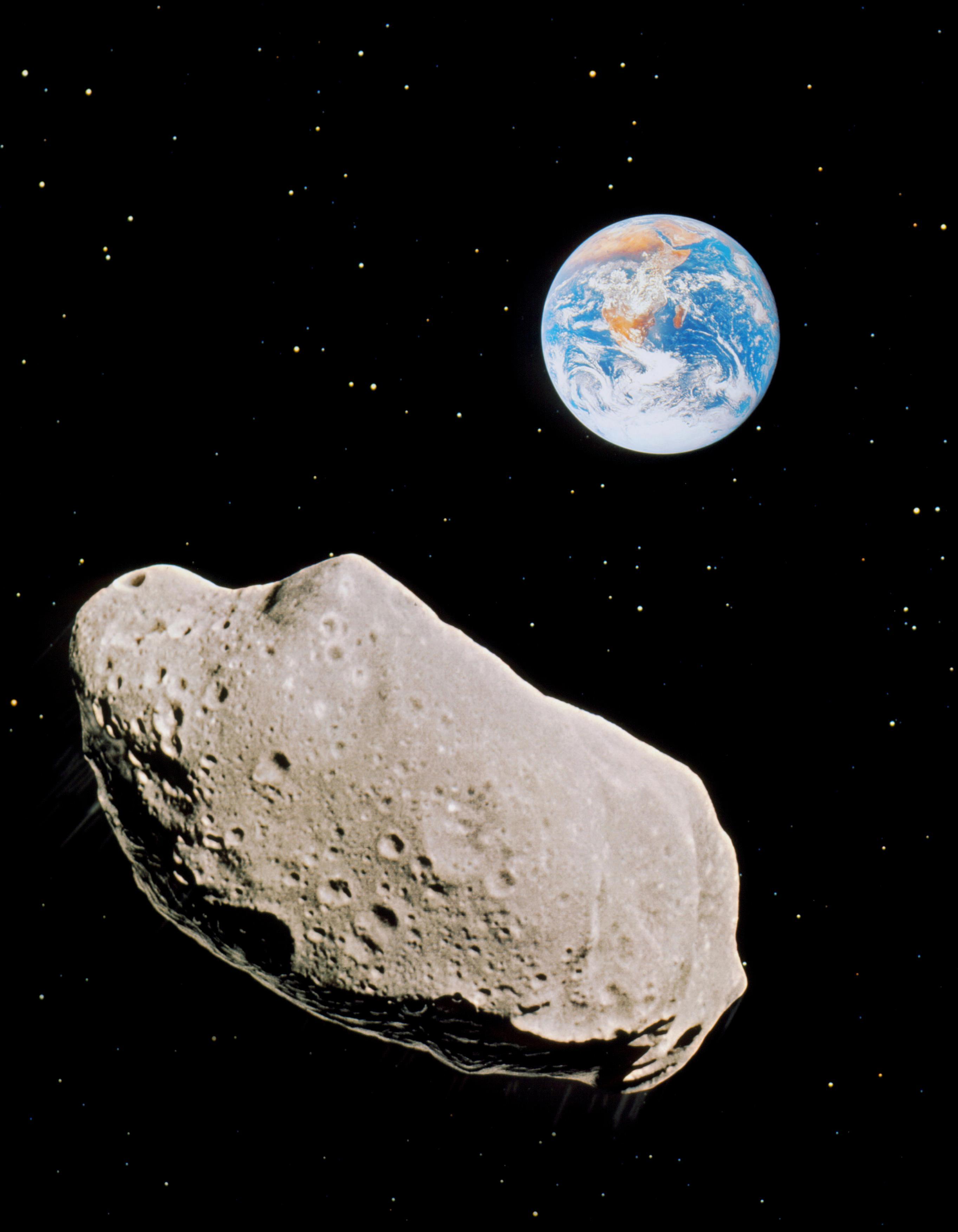 Asteroide sfiora il pianeta Terra 