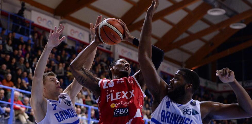 Brindisi amaro per la The Flexx 