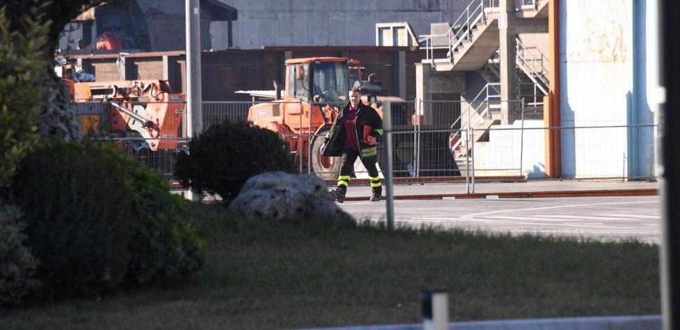 Vanno a fuoco gomme alla Ecoacciai