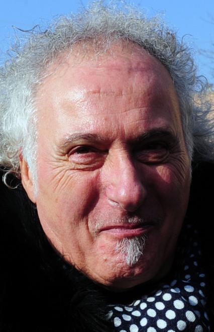 La gente sta con Smeraldi: «Non è giusto» 