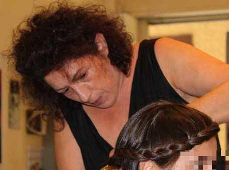 Oggi ad Albinea l’addio alla parrucchiera 
