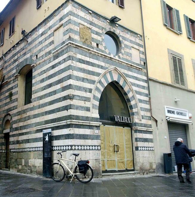 La sede del Caffè Valiani