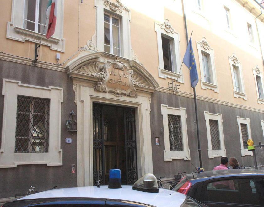 Condannati per aver raggirato l’anziana zia 