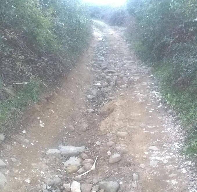 Strade ko, i poderi sono ancora isolati 