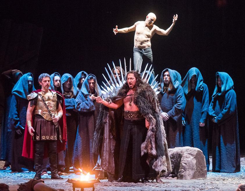 Modena. Colombara festeggia il trentennale interpretando “Attila” di Verdi 