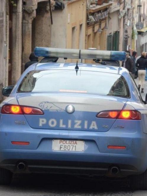 Furti su auto in sosta, denunciato 